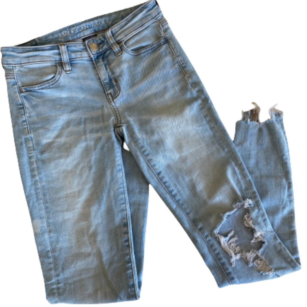 American Eagle Skinny Distressed Jeans